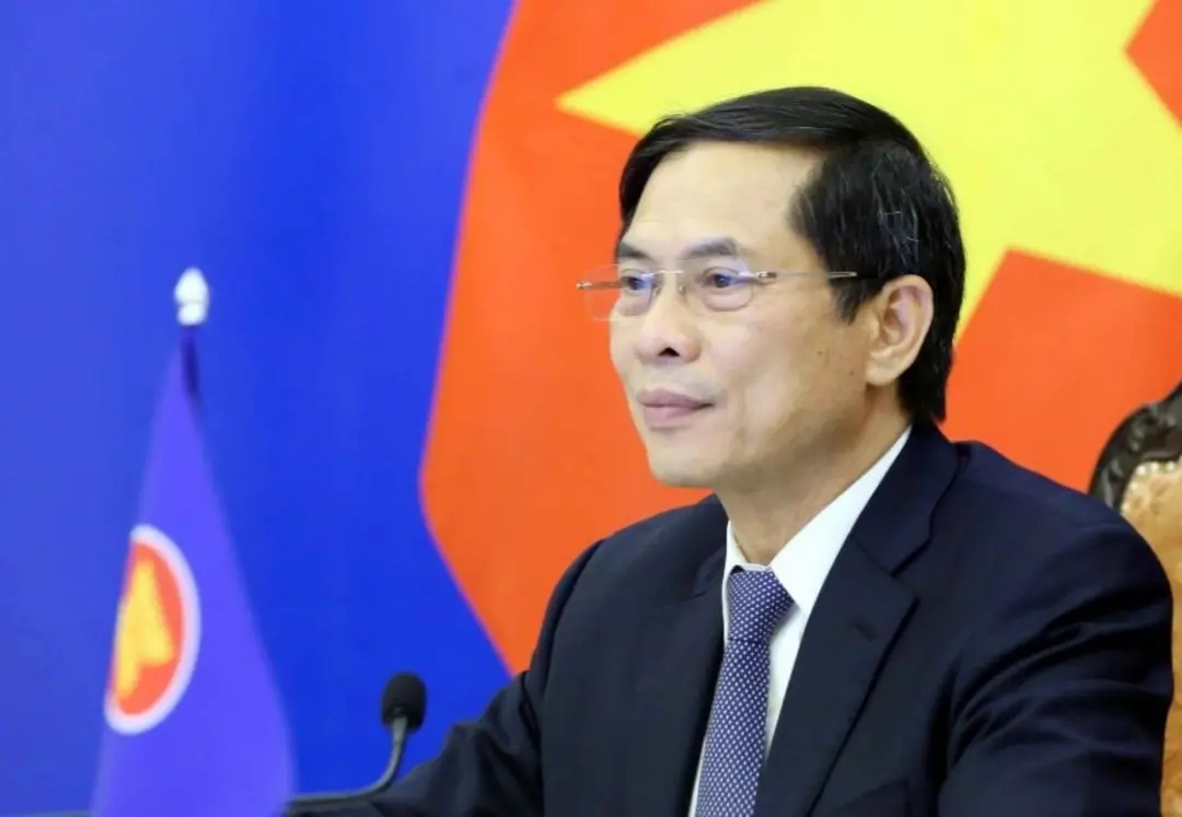 李灿智英聘请英国律师？中国法律说了算